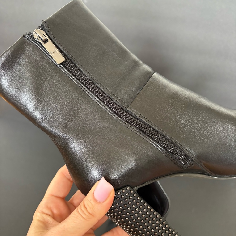 Halston Moyen Elegant Black Leather Ankle Boots Studded Heel Formal Career 6 - Picture 4 of 9